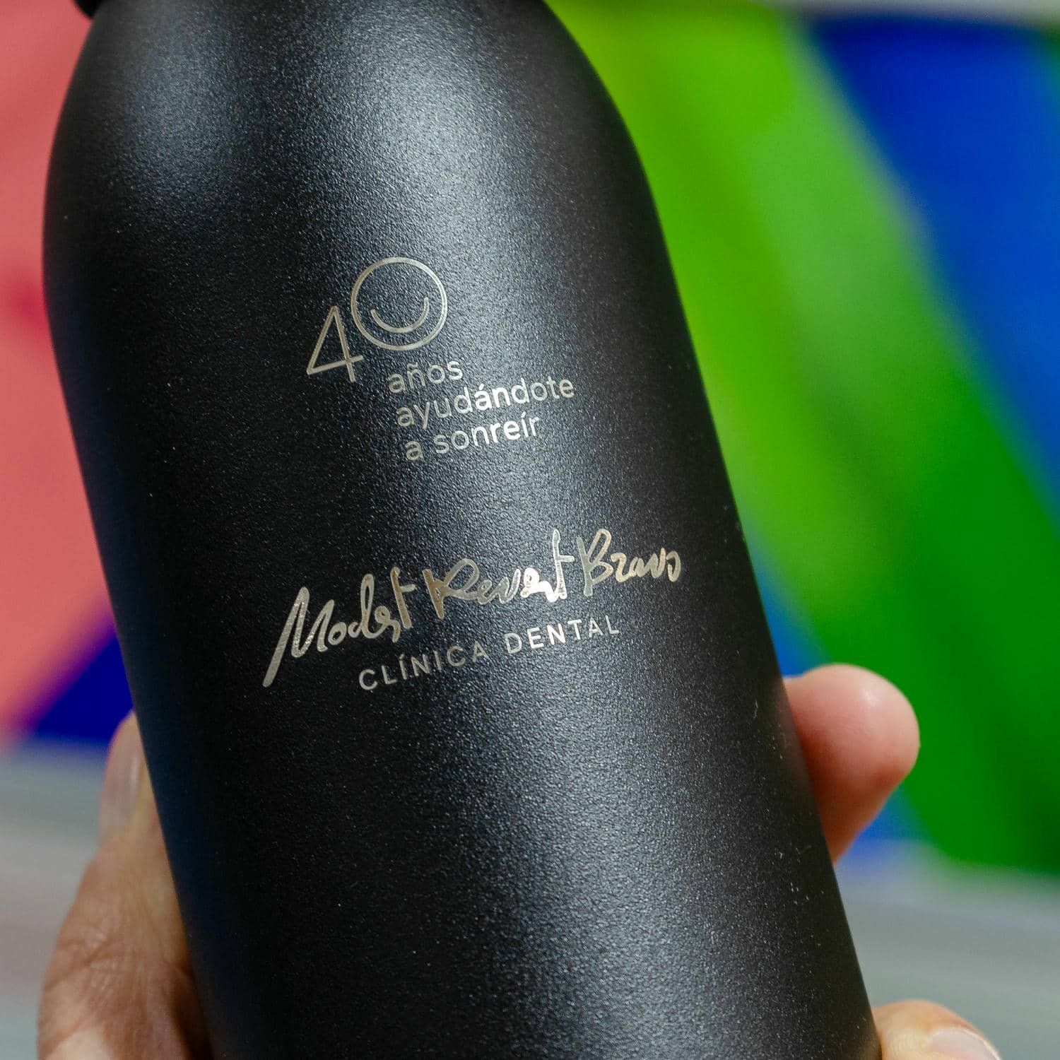 Grabado de botellas para clínica dental, IDEÁTICA Madrid