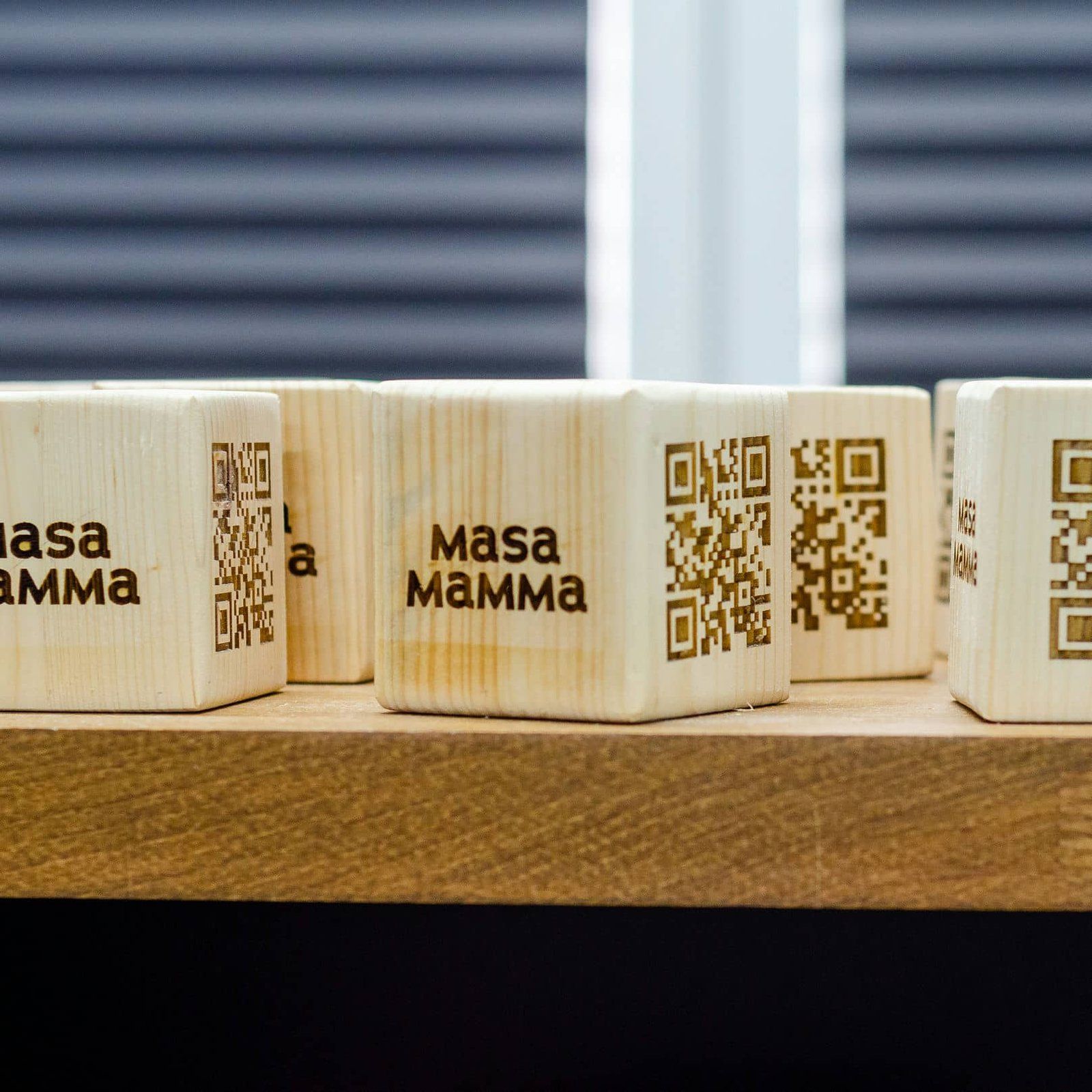Branding de menaje y QR para MASA MAMMA, IDEÁTICA Madrid