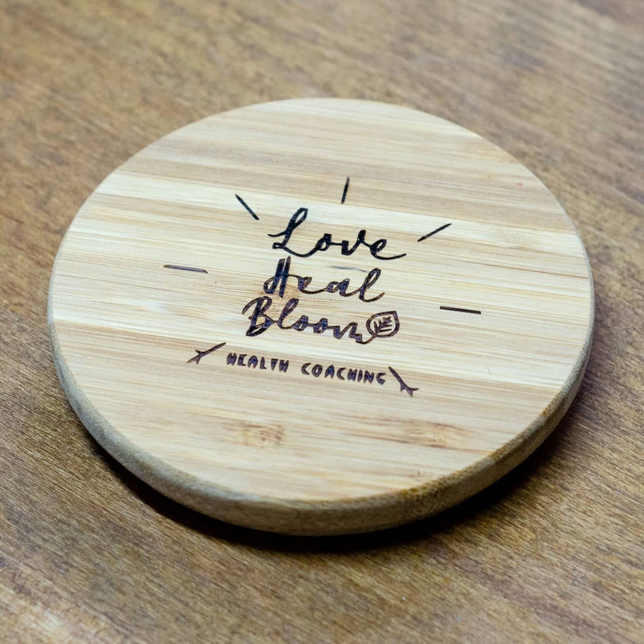 Branding de tapas de madera de recipientes, trabajo de IDEÁTICA