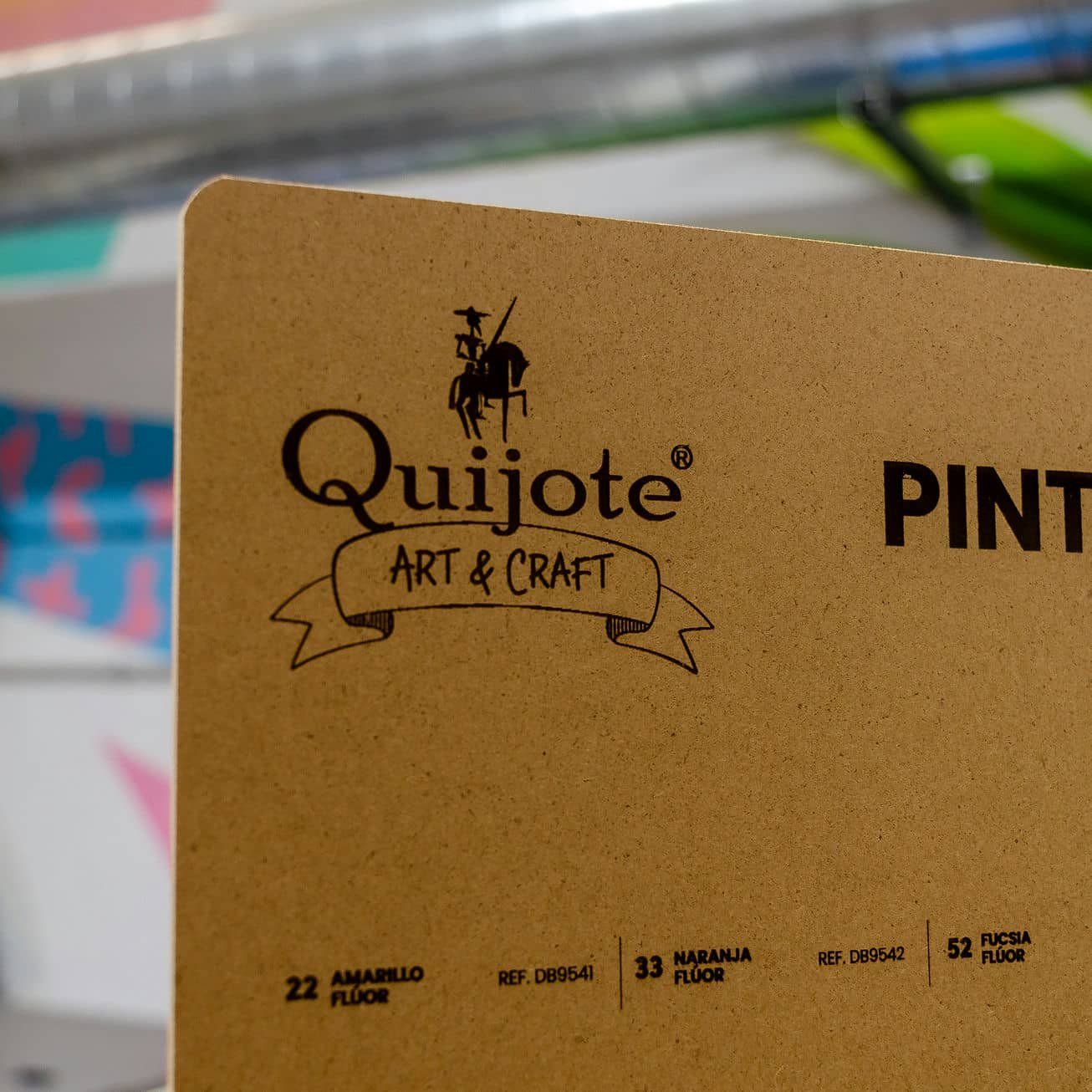 Expositores para muestrario de pinturas de QUIJOTE, IDEÁTICA Madrid
