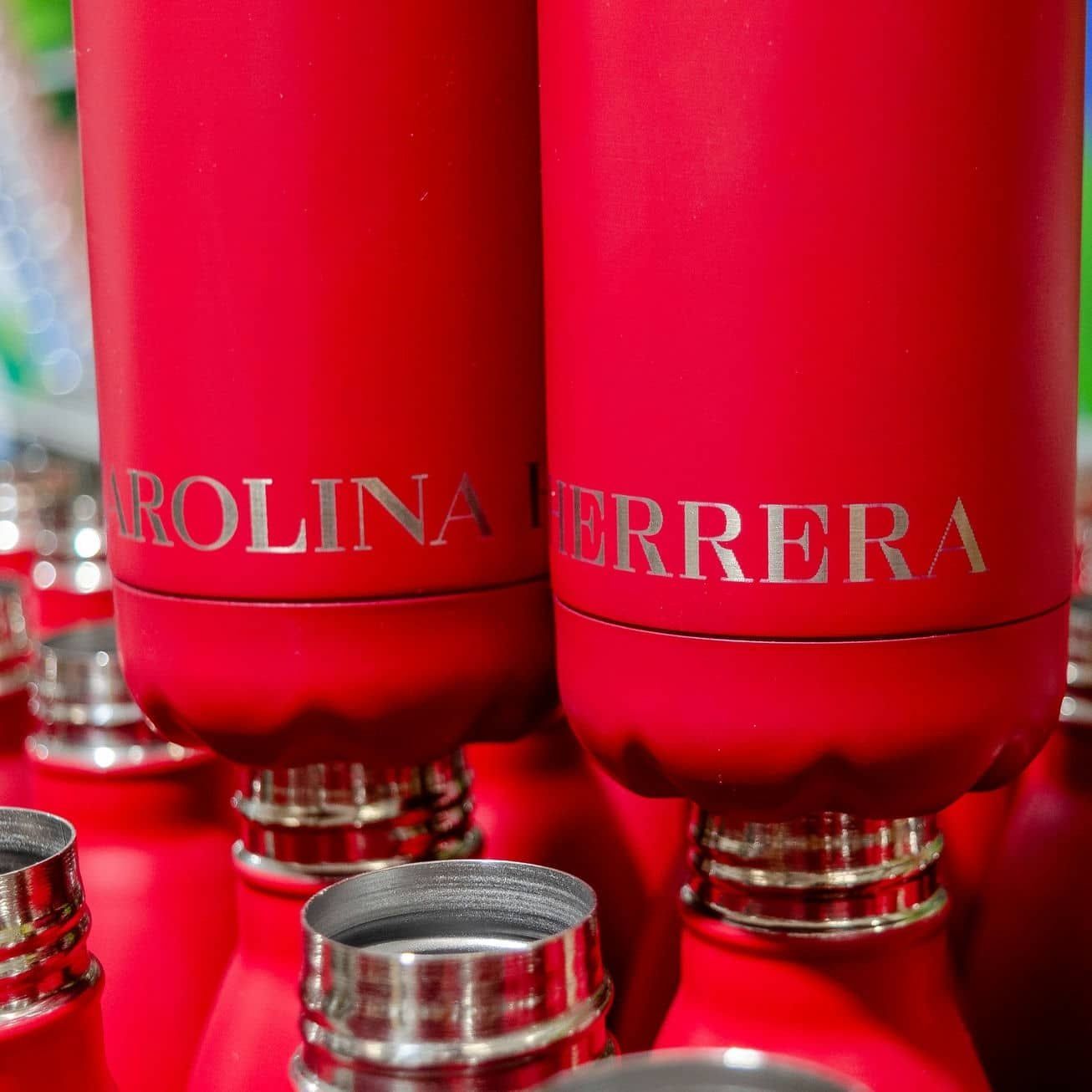Grabado de botellas para CAROLINA HERRERA, IDEÁTICA Madrid