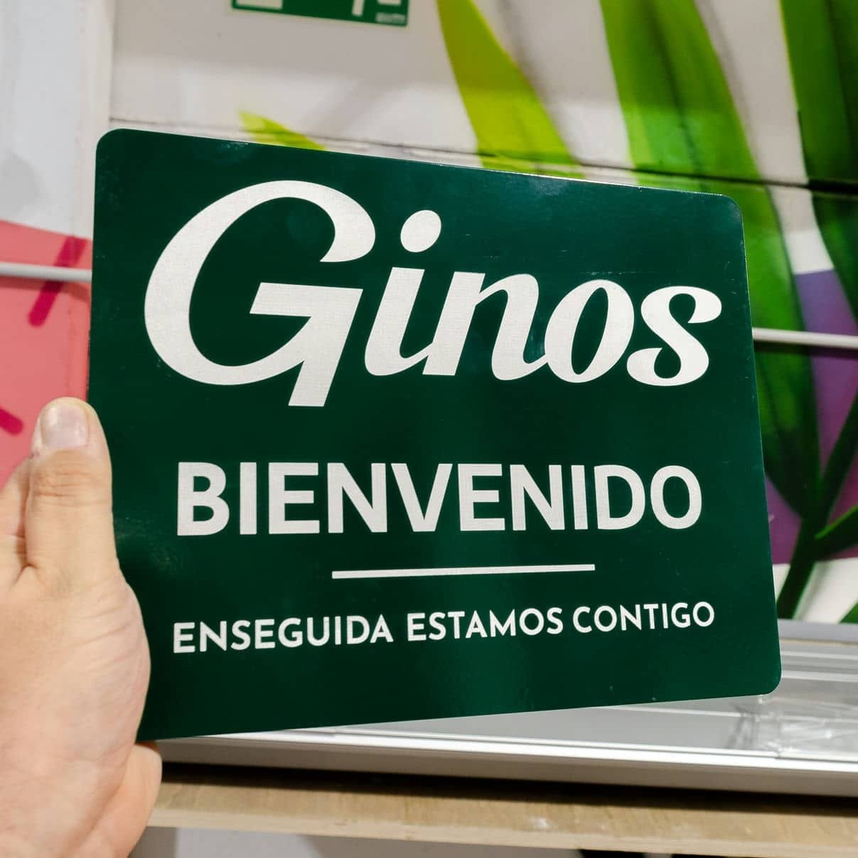 Grabado de placas de aluminio para GINOS, trabajo de IDEÁTICA