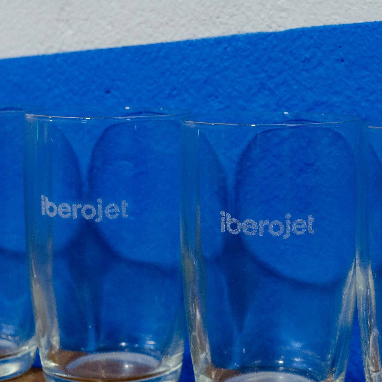 Grabado de vasos para IBEROJET, IDEÁTICA Madrid