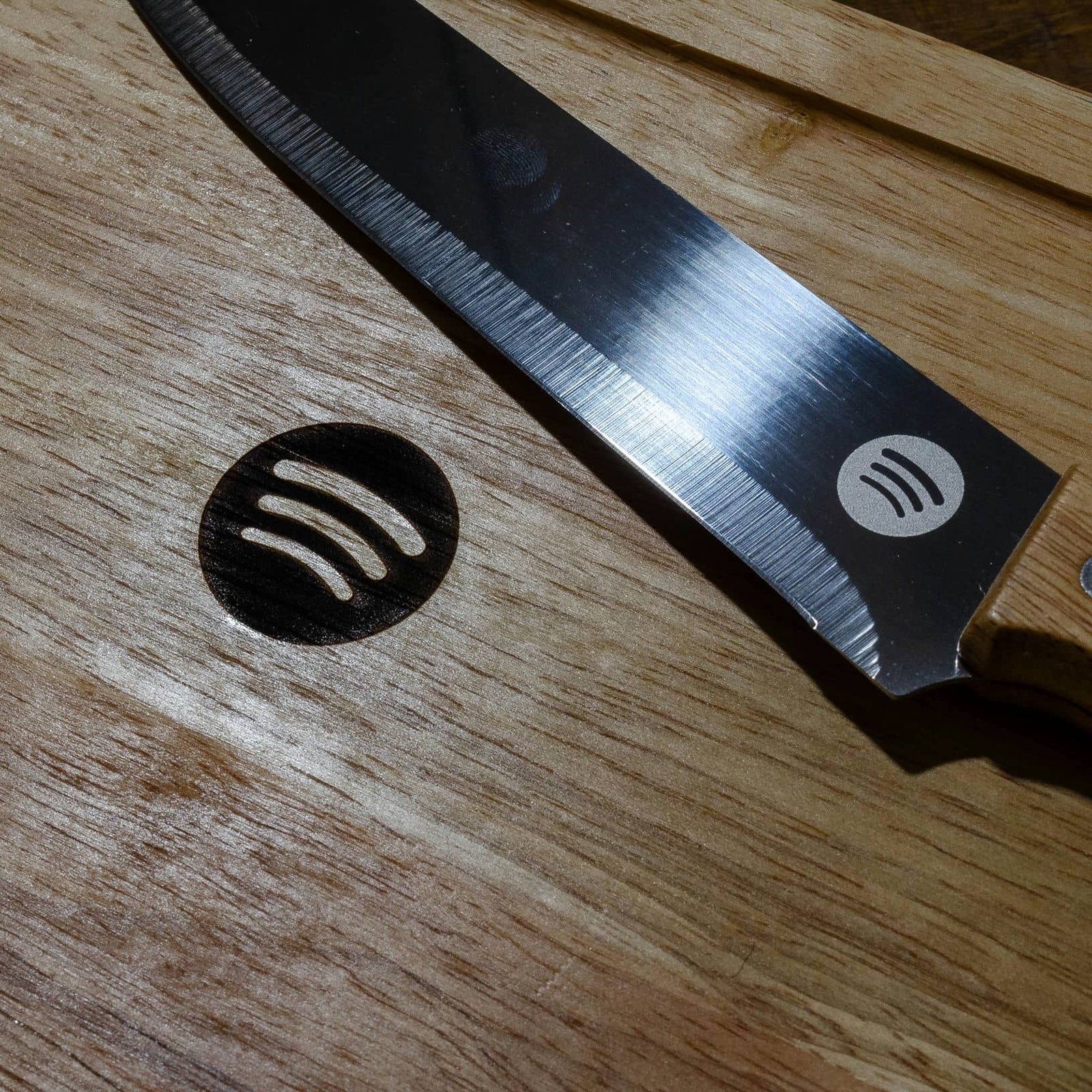 Personalización de tablas de cortar para Spotify, IDEÁTICA Madrid