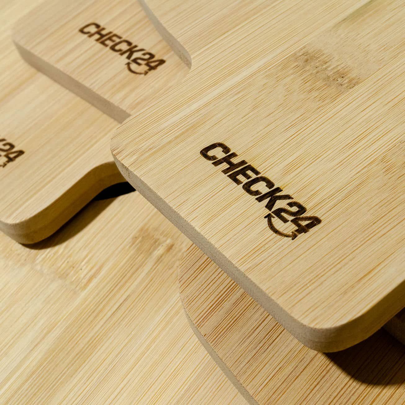 Grabado de tablas de corte para CHECK24, IDEÁTICA Madrid