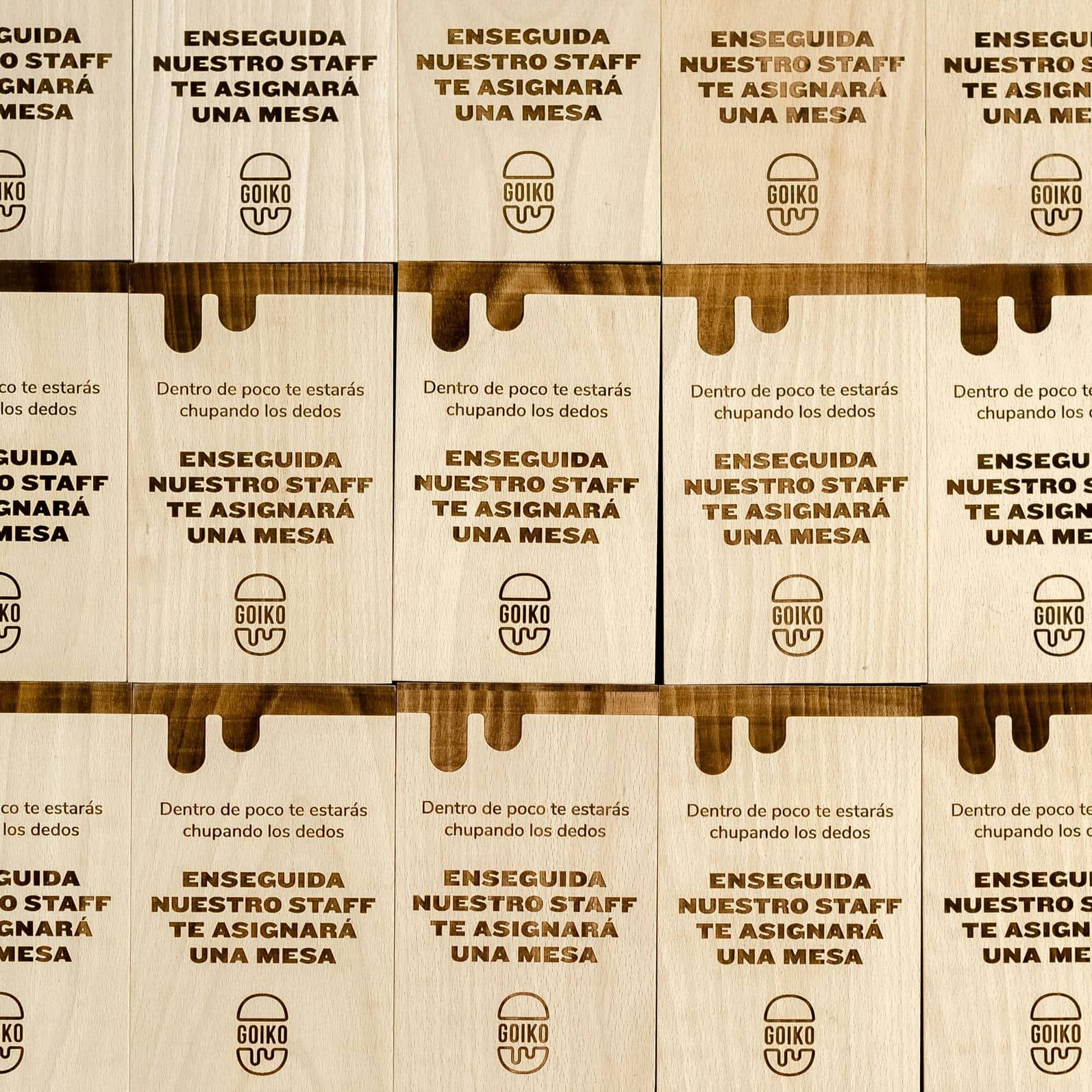 Tótems de madera para GOIKO, IDEÁTICA Madrid