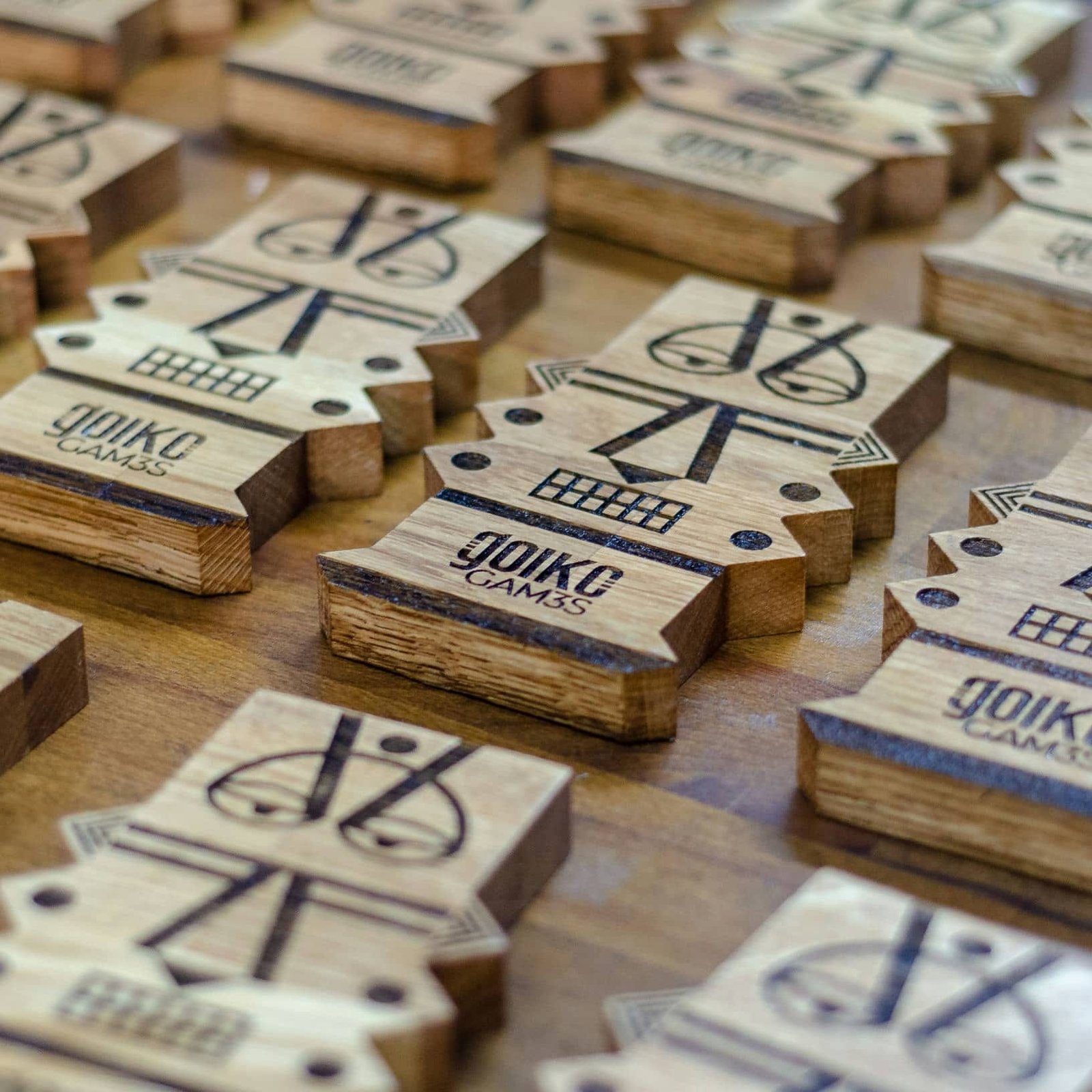 Trofeos para evento corporativo de GOIKO, trabajo de IDEÁTICA